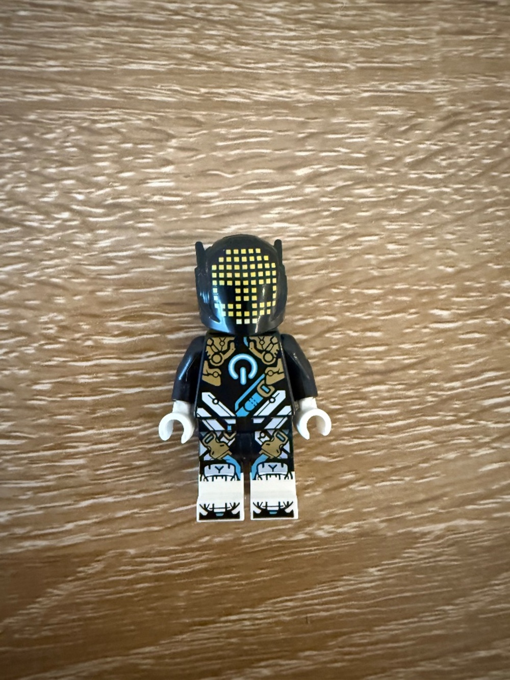 Lego Minifigure DREAMZzz Dreamsmasher Drm090 An Exclusive Figure From Set 71500